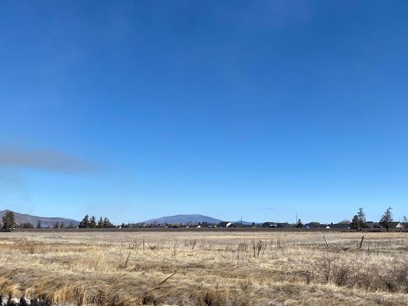 2036 NW Canal Blvd, Redmond, OR 97756